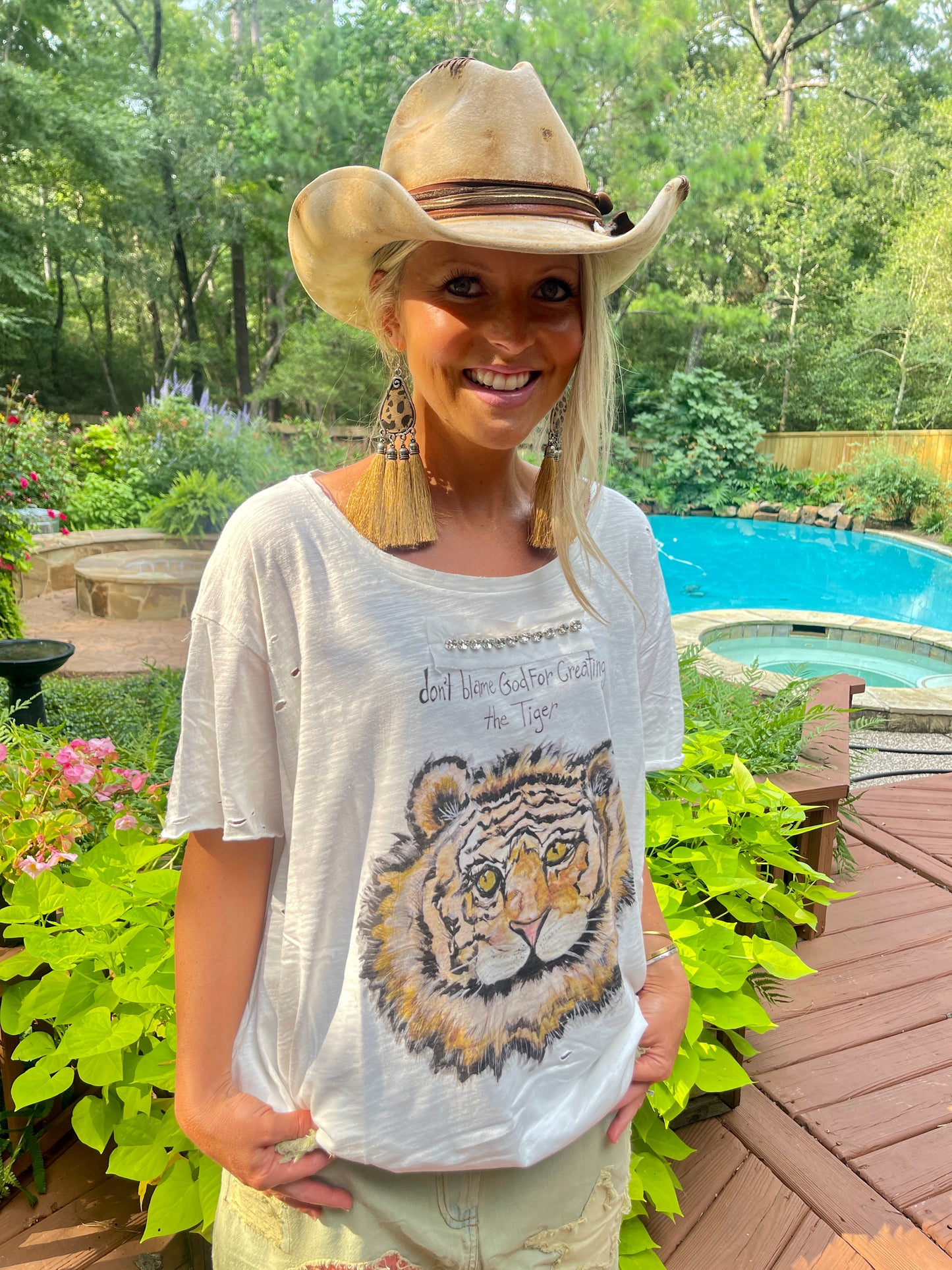 Wingless Tiger Tattered Tee